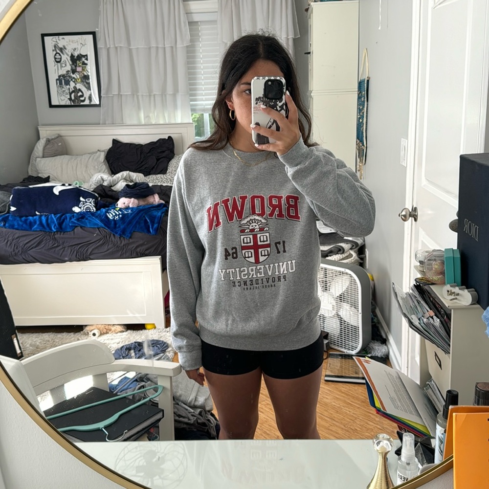 brown university sweatshirt size medium